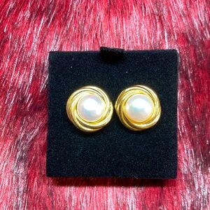 Genuine pearl and gold earrings studs Bloomingdale’s